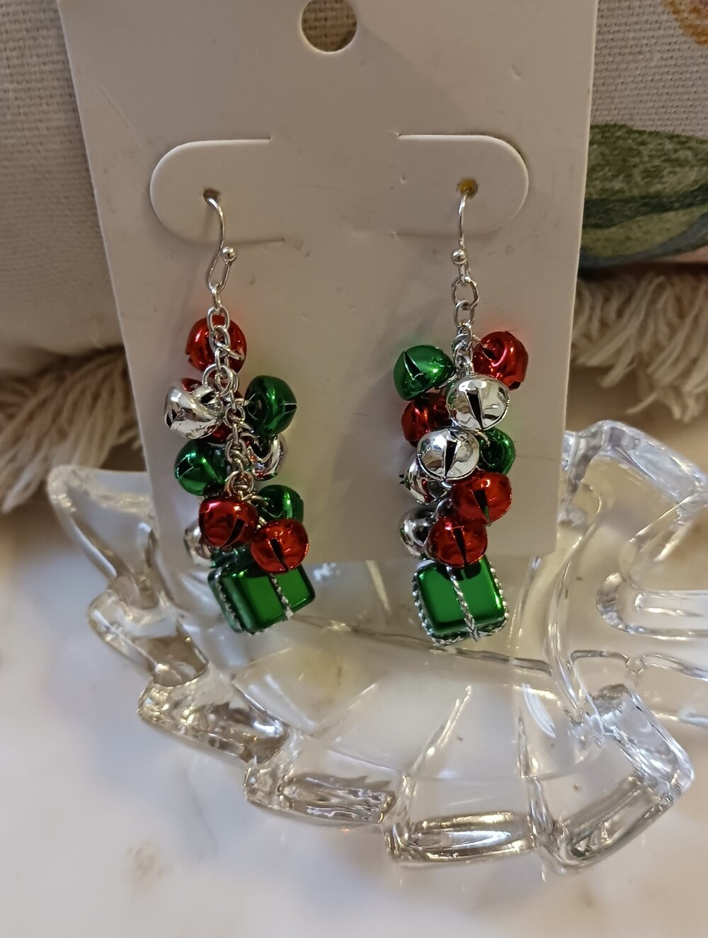 NWOT Christmas Present Dangle Earrings, Fun Party Jewelry